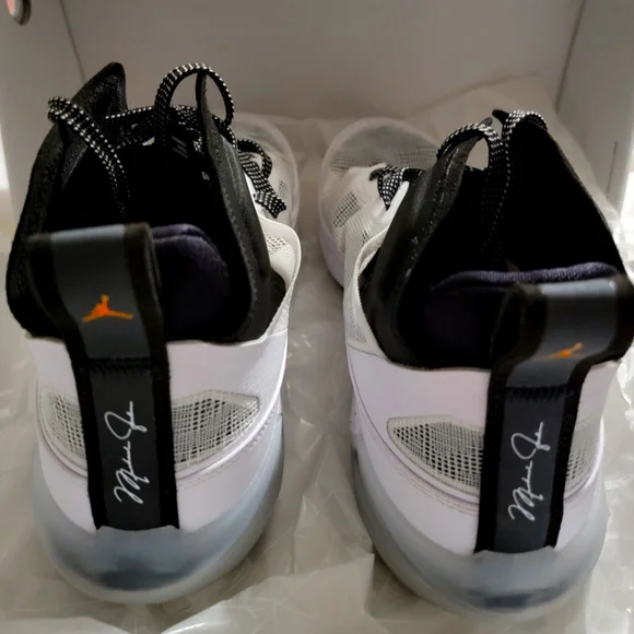 Nike | Shoes | Nike Air Jordan 37 Oreo Size 2 | Poshmark display picture 2